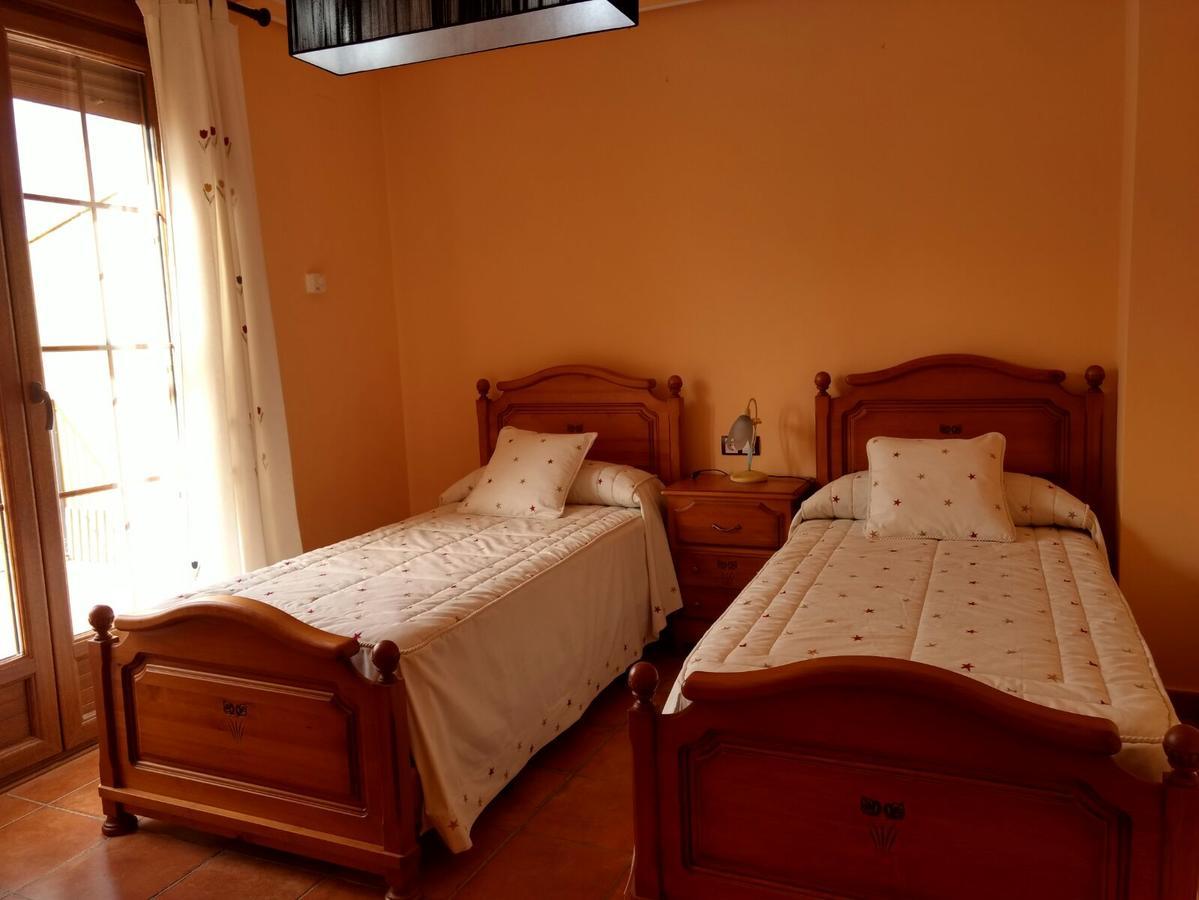 Pensjonat Escapada Delux Ossa de Montiel Zewnętrze zdjęcie